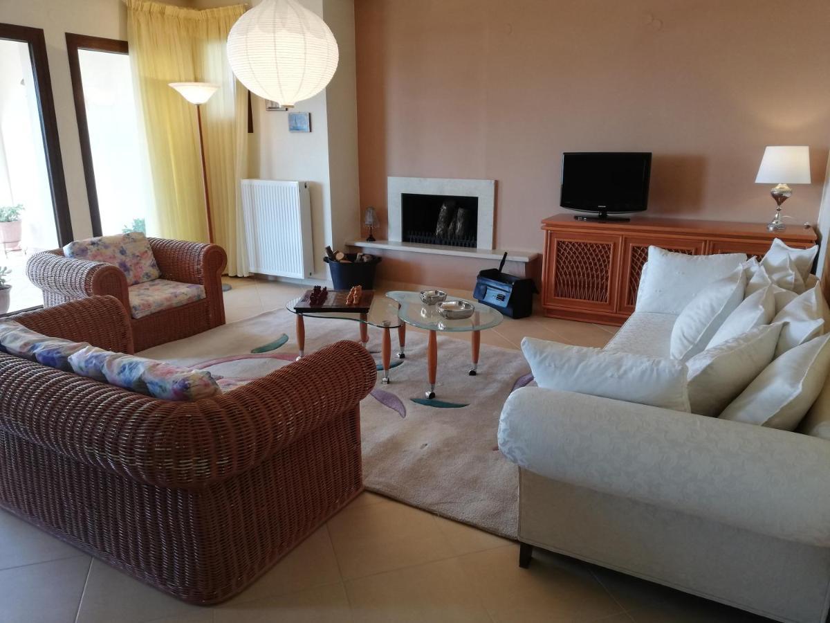 House With View In Amfithea Apartment Янина Екстериор снимка